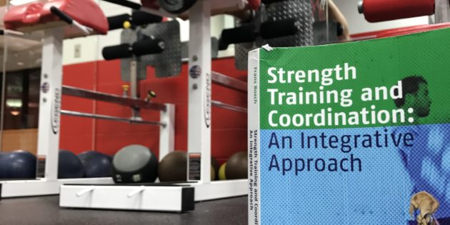2010 Uitgevers Strength Training and Coordination: An